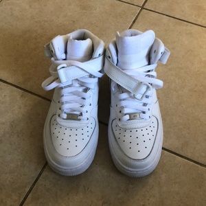 White high top Nike Air Force 1 size 5Y